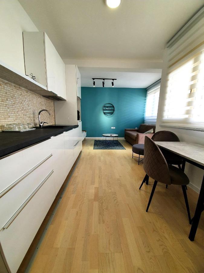 Aleksandar First Sea Line Apartment Bar Eksteriør bilde